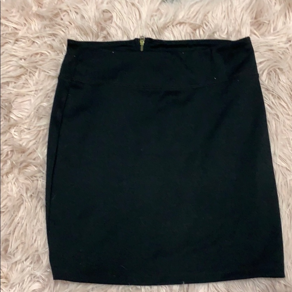 Forever 21 tight black skirt size m